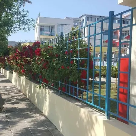Apartman Апартамент Стефани Napospart